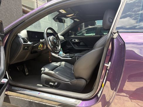 Used 2023 BMW 230i Coupe w/ M Sport Package RWD image 4