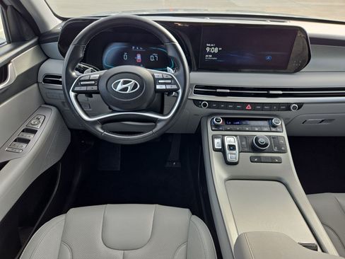 Used 2024 Hyundai Palisade SEL FWD image 28