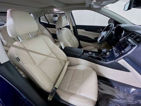 Used 2023 Nissan Maxima Platinum w/ Sport Mat Group image 24