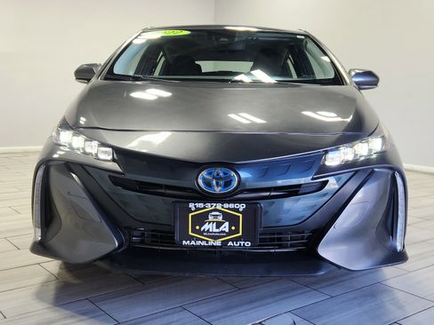Used 2022 Toyota Prius Prime LE image 8