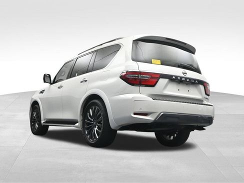 Used 2023 Nissan Armada Platinum w/ Captain's Chairs Package RWD image 13