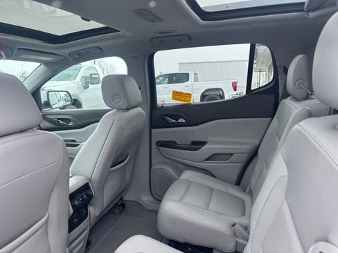 Used 2019 GMC Acadia SLT image 8