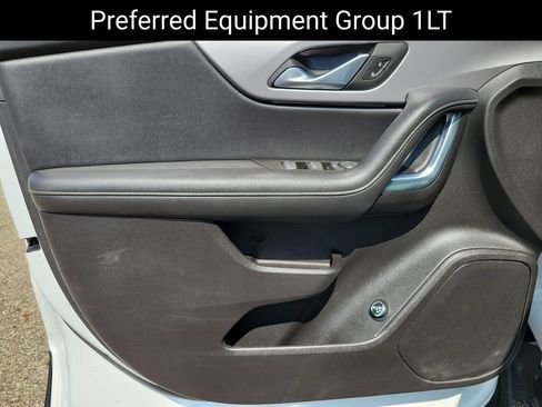 Used 2024 Chevrolet Blazer LT w/ Convenience Package FWD image 11