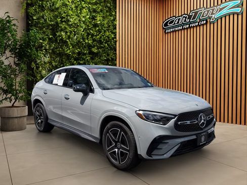 Used 2025 Mercedes-Benz GLC 300 4MATIC w/ AMG Line image 1