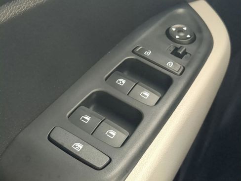 New 2026 Hyundai Venue SEL FWD image 22