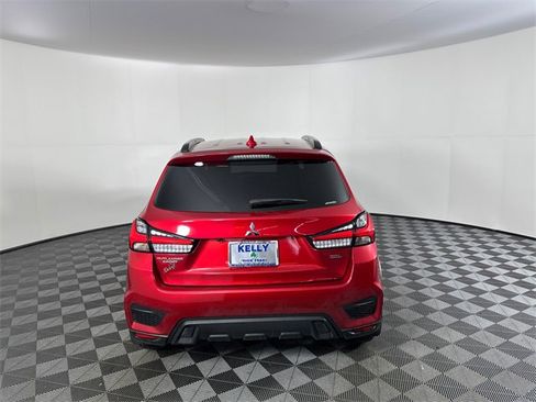 Used 2024 Mitsubishi Outlander Sport SEL image 7