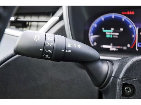 Used 2026 Toyota Corolla Cross XLE w/ Convenience Package image 17