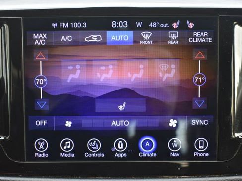 Used 2017 Chrysler Pacifica Touring-L w/ Tire & Wheel Group FWD image 27