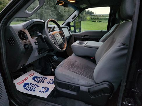 Used 2015 Ford F350 XL w/ Power Equipment Group image 7