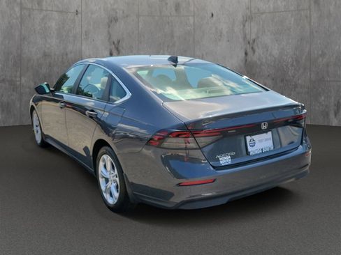 Used 2023 Honda Accord LX image 4