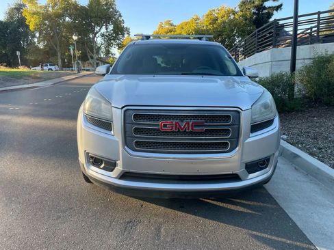 Used 2014 GMC Acadia SLT image 5