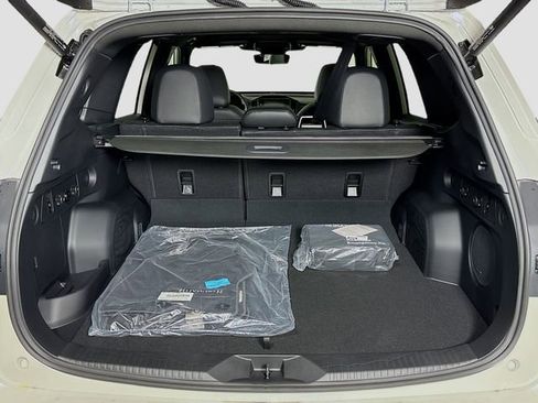 New 2025 Subaru Forester Limited image 27