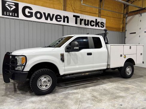 Used 2017 Ford F350 XL AWD/4WD image 4