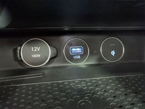 Used 2023 Genesis G70 3.3T w/ Sport Prestige Package image 26