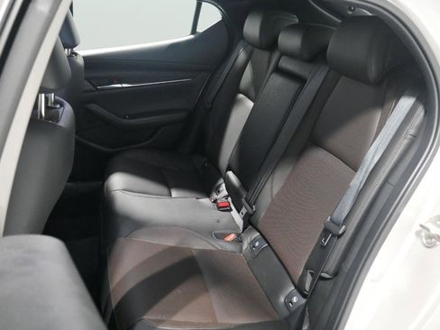 Certified 2025 MAZDA MAZDA3 Hatchback w/Premium Plus Pkg image 11