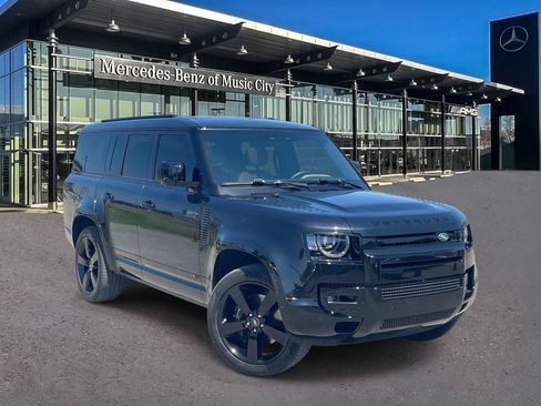 Used 2025 Land Rover Defender 130 V8 AWD/4WD image 1