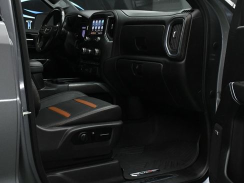 Used 2020 GMC Sierra 1500 AT4 w/ AT4 Premium Package AWD/4WD image 44