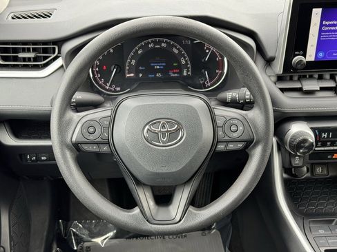 Used 2024 Toyota RAV4 XLE image 22