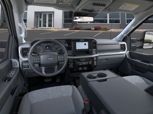 New 2026 Ford F250 XLT AWD/4WD image 9