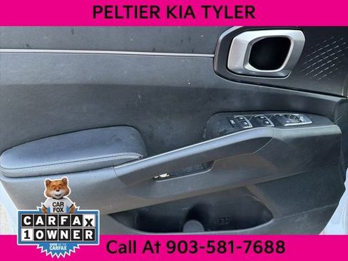 Certified 2021 Kia Sorento S w/ Panoramic Sunroof Package image 16