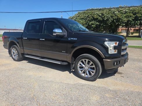 Used 2015 Ford F150 Lariat w/ Equipment Group 502A Luxury AWD/4WD image 16
