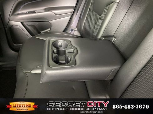 New 2026 Jeep Compass Latitude image 28