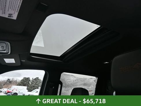 Used 2024 Chevrolet Silverado 3500 High Country w/ Technology Package image 23