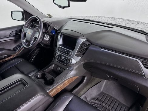 Used 2018 Chevrolet Tahoe LT AWD/4WD image 32