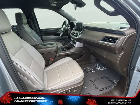 Certified 2024 GMC Yukon XL SLT w/ SLT Luxury Package AWD/4WD image 34