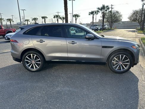 Used 2022 Jaguar F-PACE S image 7