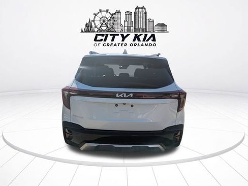Certified 2024 Kia Seltos S FWD image 5