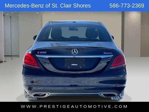 Used 2019 Mercedes-Benz C 300 4MATIC Sedan image 4