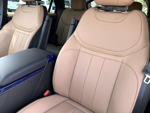 New 2026 Land Rover Range Rover Sport Dynamic SE AWD/4WD image 18