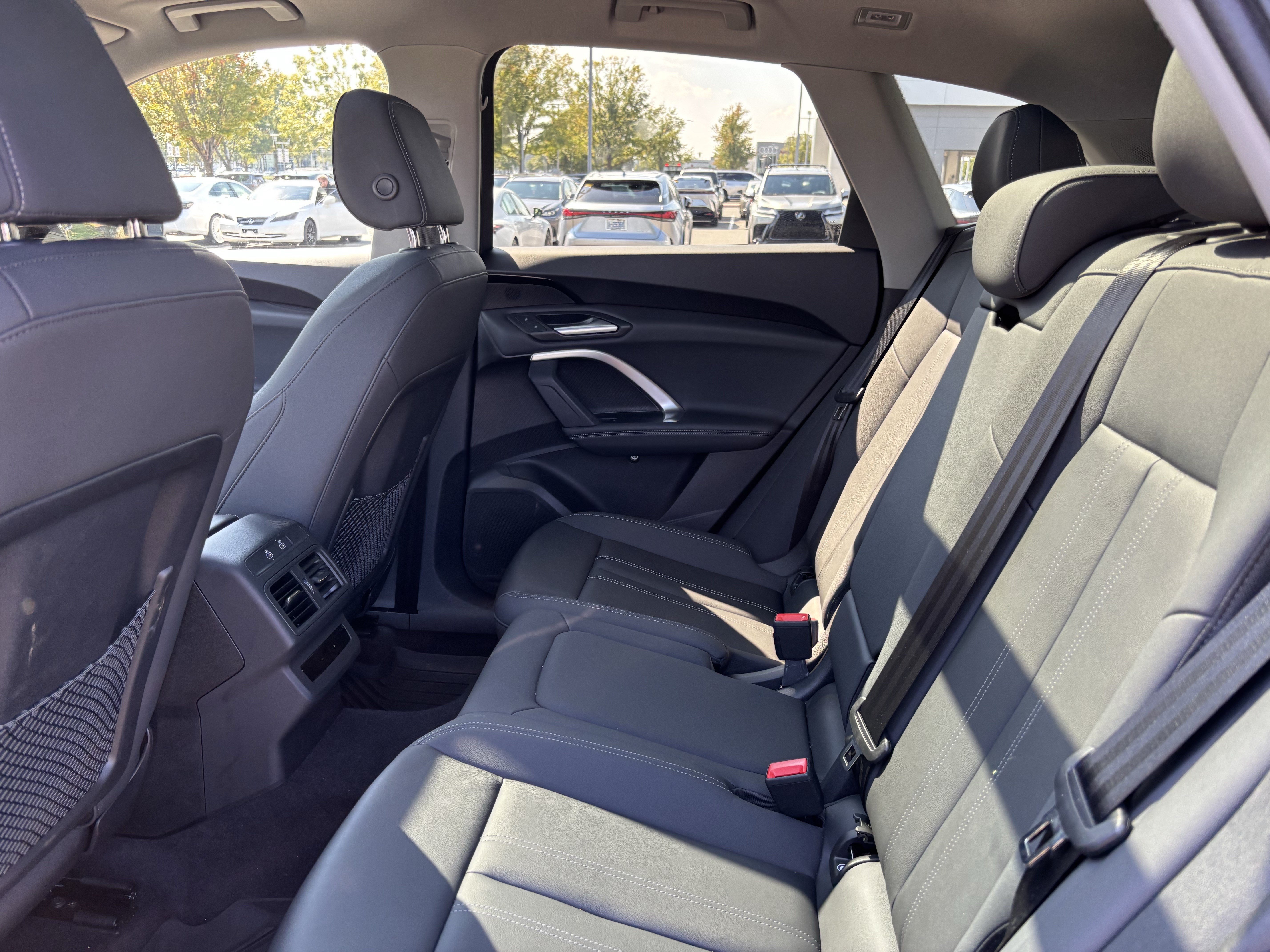 Used 2025 Audi Q5 Premium w/ Convenience Package AWD/4WD image 16