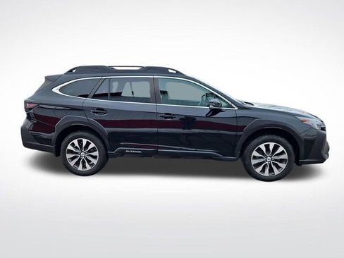 Used 2023 Subaru Outback Limited AWD/4WD image 9
