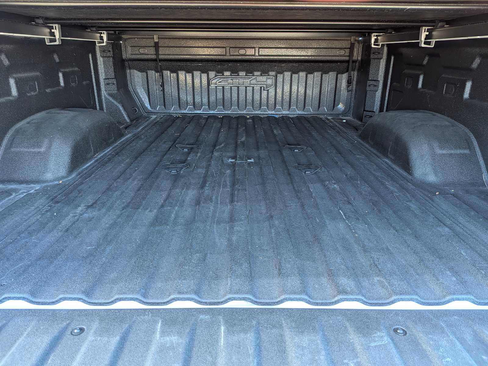 Used 2023 GMC Sierra 3500 AT4 w/ AT4 Premium Plus Package AWD/4WD image 34