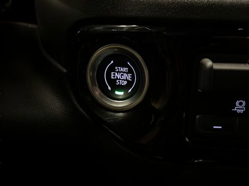 Certified 2022 Chevrolet Silverado 1500 LTZ image 42