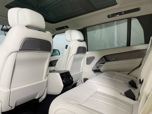 Used 2025 Land Rover Range Rover Long Wheelbase Autobiography AWD/4WD image 25