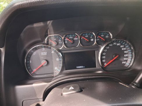 Used 2017 Chevrolet Tahoe LT RWD image 25
