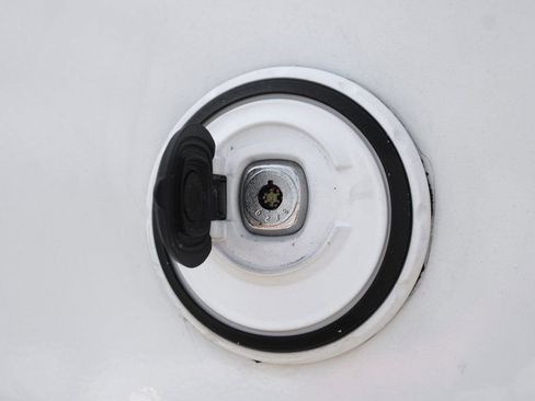 Used 2014 Chevrolet Express 2500 image 38