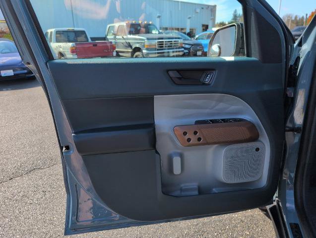 Certified 2023 Ford Maverick Lariat w/ Lariat Luxury Package AWD/4WD image 17