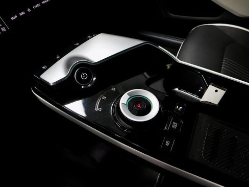 Used 2024 Kia EV6 GT-Line image 39