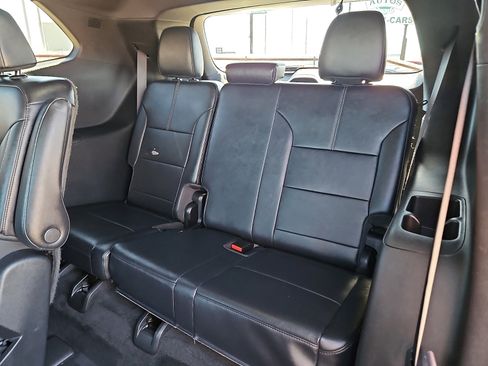 Used 2024 GMC Acadia Elevation image 9