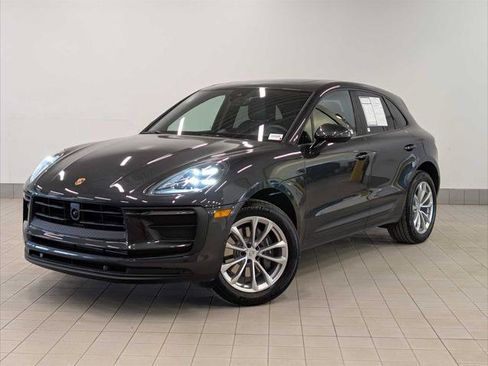 Used 2024 Porsche Macan AWD/4WD image 1