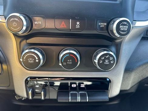 Used 2024 RAM 3500 Big Horn AWD/4WD image 20