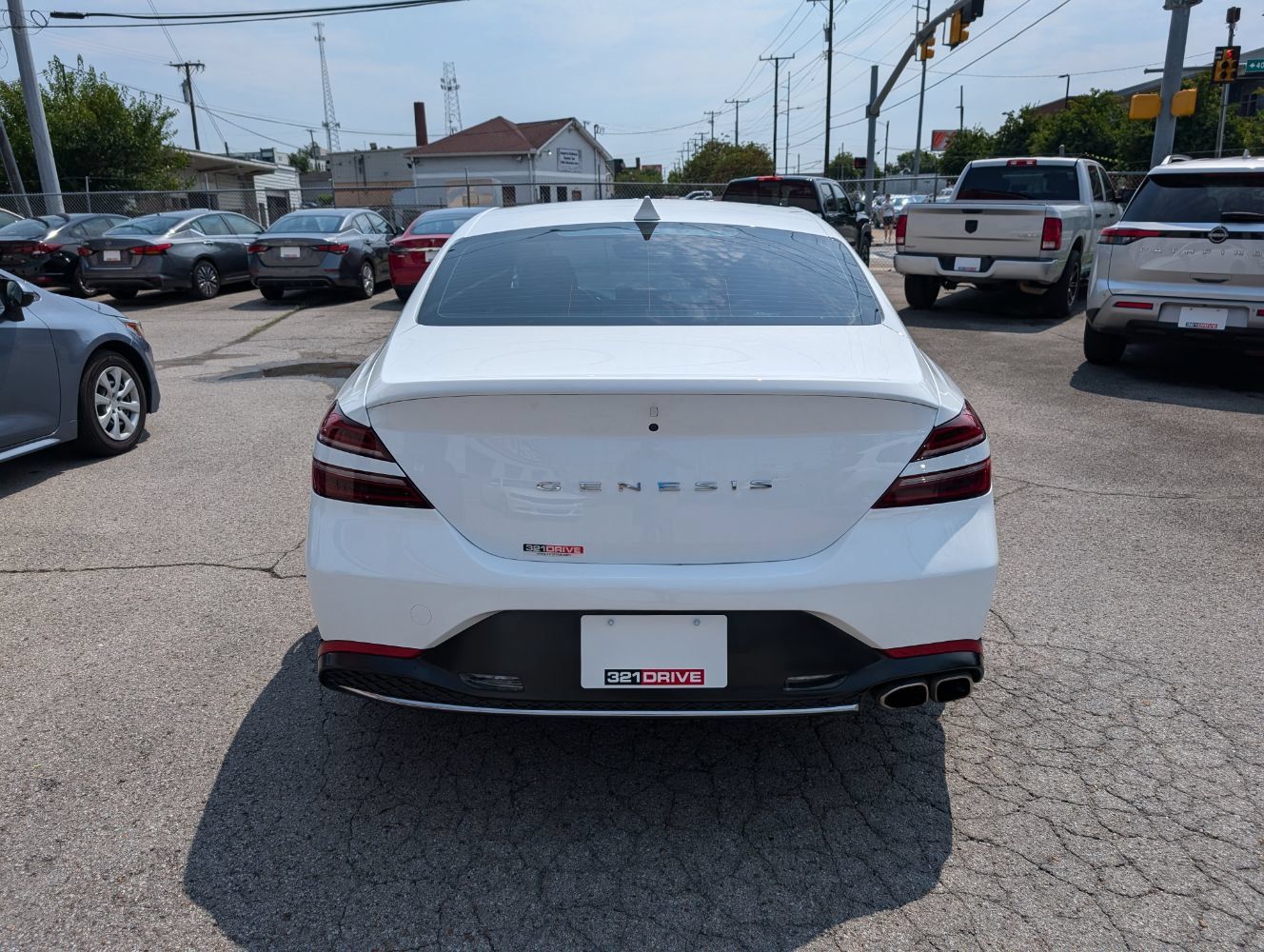 Used 2022 Genesis G70 2.0T RWD image 7