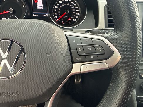 Used 2021 Volkswagen Atlas Cross Sport SE w/ Panoramic Sunroof Package image 11