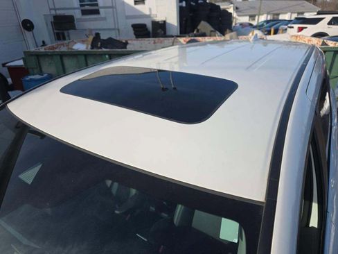 Used 2023 Honda Odyssey Touring image 5