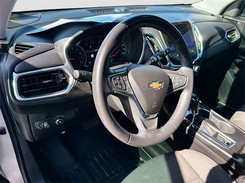 Used 2019 Chevrolet Equinox LT image 9