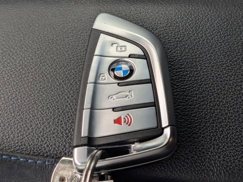 Used 2022 BMW X6 xDrive40i w/ Executive Package image 45